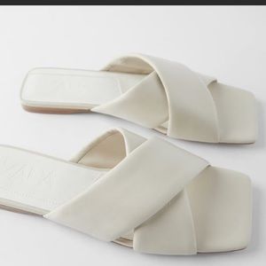 Zara Flat Leather Sandals 42 NWT